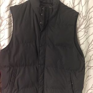 Men’s St. John Bay puffer vest
